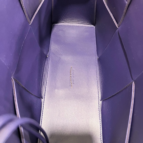 Bottega Veneta Small Arco Tote Bag - Picture 8 of 12